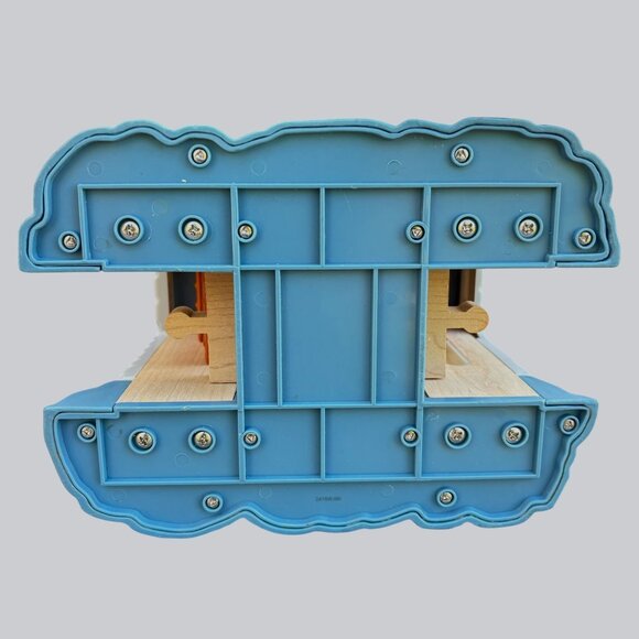 Thomas & Friends Wooden Train Railway Rolf's Castle Bridge Gate Vtg - Picture 6 of 6